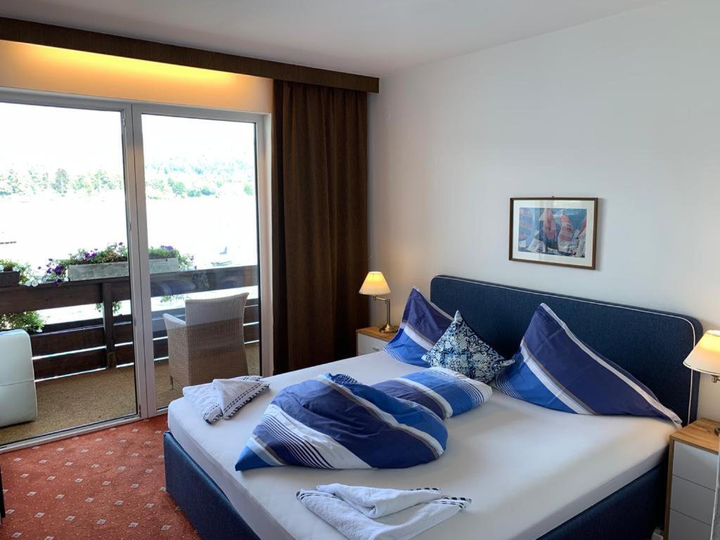 Hotel-Restaurant "Veldener Traumschiff" Direkt Am See In 2Min Im Zentrum Velden am Wörthersee Екстериор снимка