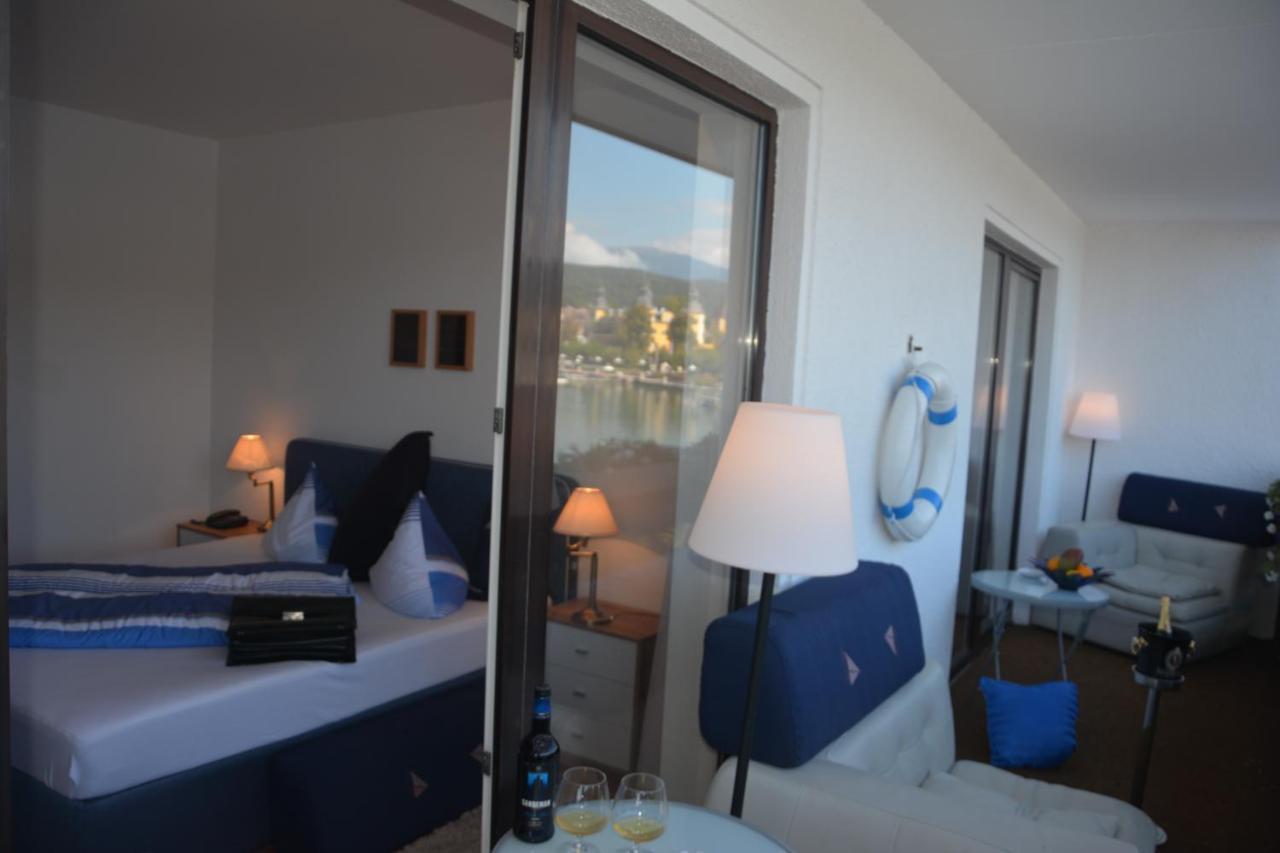 Hotel-Restaurant "Veldener Traumschiff" Direkt Am See In 2Min Im Zentrum Velden am Wörthersee Екстериор снимка